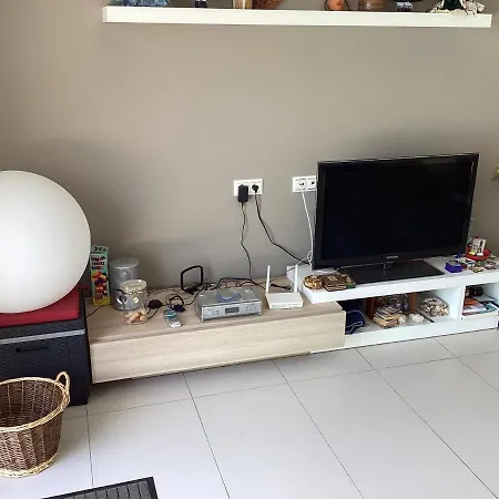 Housesleeps6-pool-beach-garden-solarium-petok