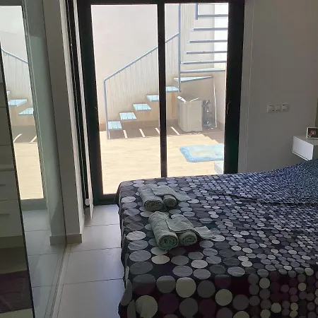 Chalet Housesleeps6-pool-beach-garden-solarium-petok Orihuela