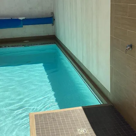 Housesleeps6-pool-beach-garden-solarium-petok Orihuela
